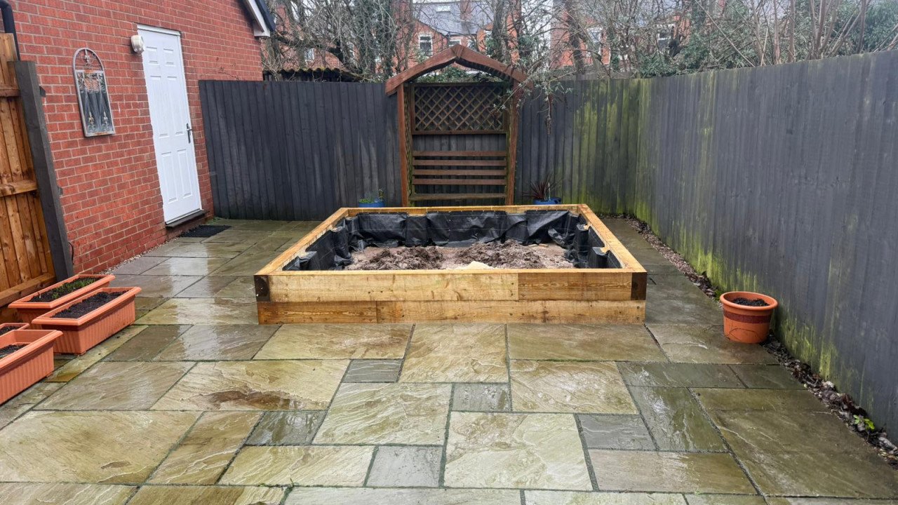 Raised flower bed quadrado grande